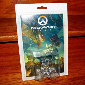 3/$55❤️Overwatch Collectible Reinhardt Comic Book #2 Backpack Hanger Keychain
